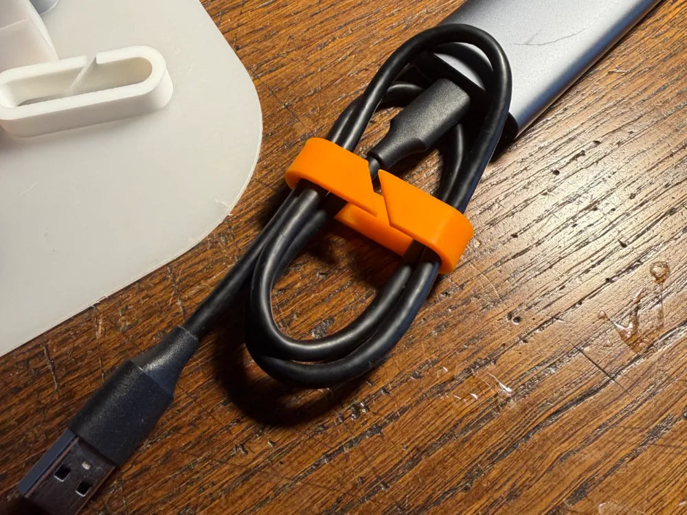 Clips para cabos de energia