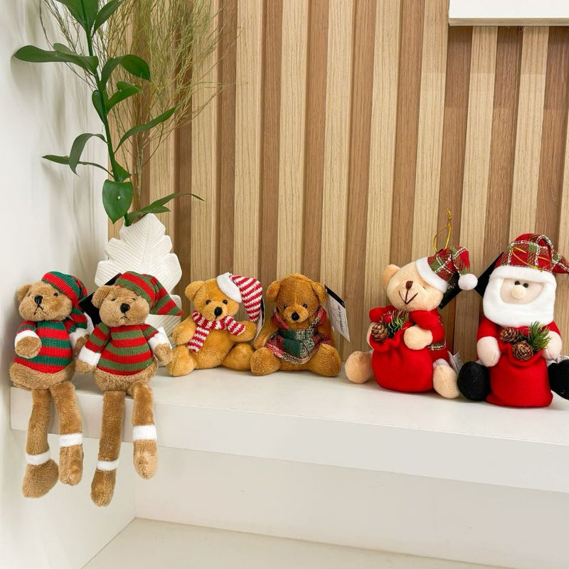 Enfeite Decorativo de Natal Pendente: Ursinho com Gorro e Cachecol